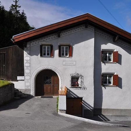 Guardamunt Villa Scuol Exterior foto